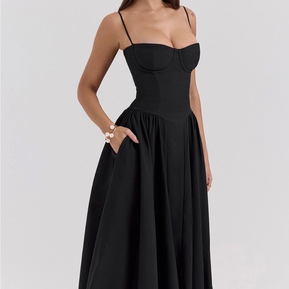 House of CB Samaria Black Midi Dress, nwot, size medium - Picture 2 of 4